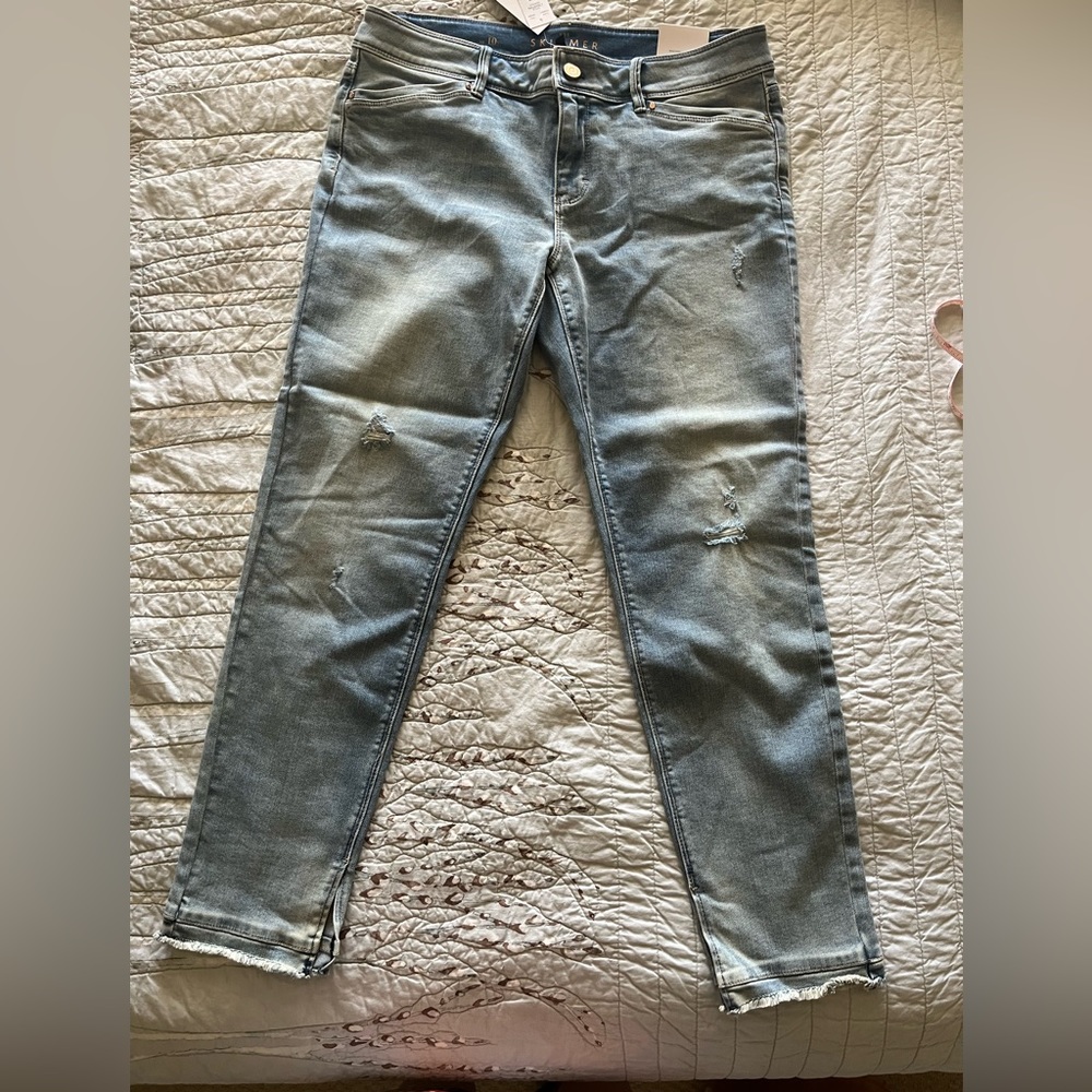 NWT White House Black Market “The Skimmer” jeans